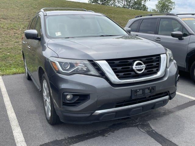 2018 Nissan Pathfinder 4x4 SL in Gray — front three-quarter view