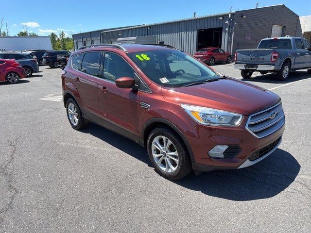 2018 Ford Escape SE 4WD in Cinnamon Glaze Metallic — front three-quarter view